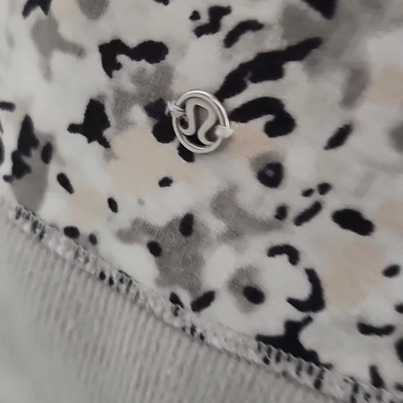 Lululemon Athletica Silver/Gray Asana Jacket - Picture 13 of 15